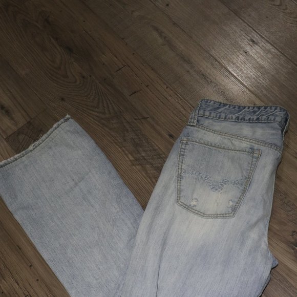 Distressed Guess Jeans 33 x 30 - Picture 2 of 6